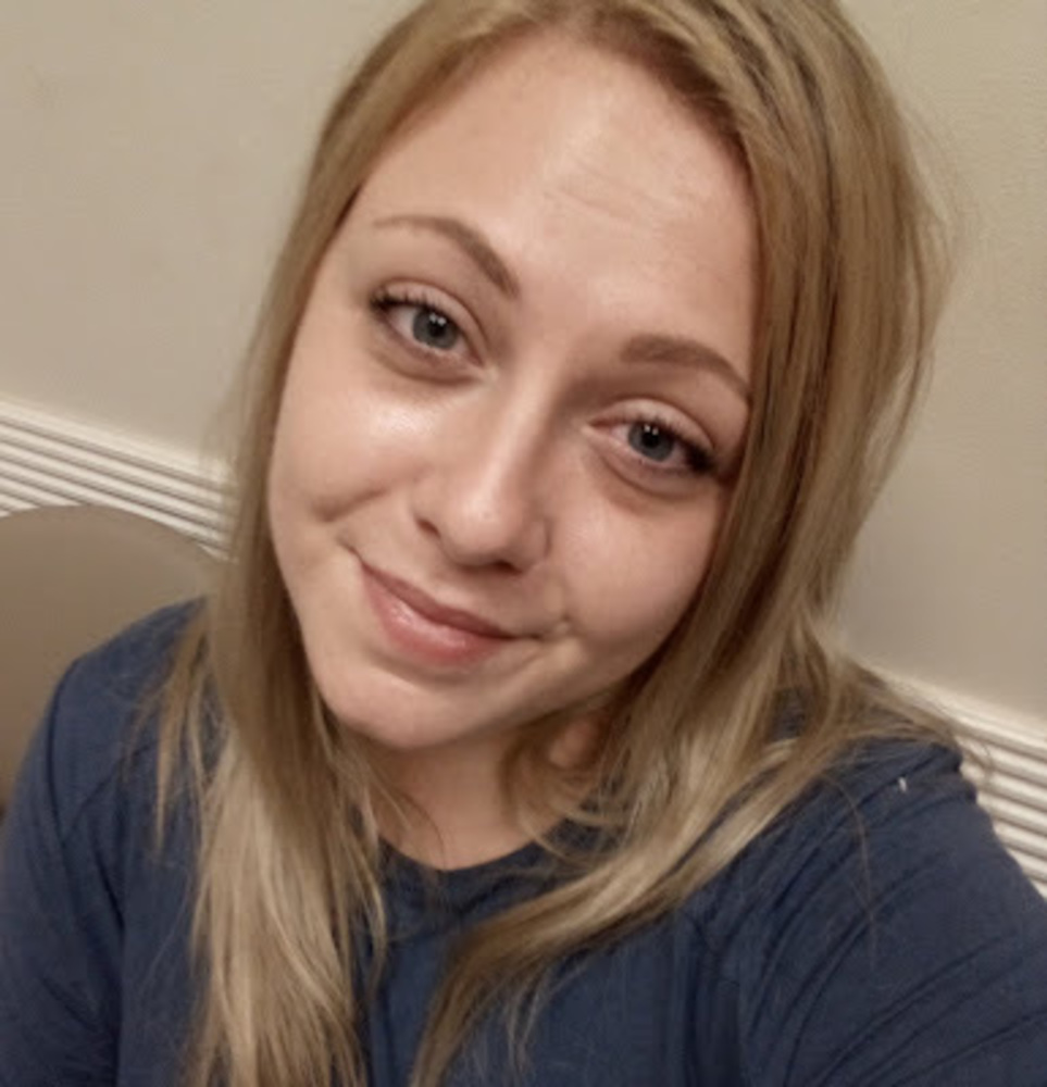 Meet your Posher, Hannah